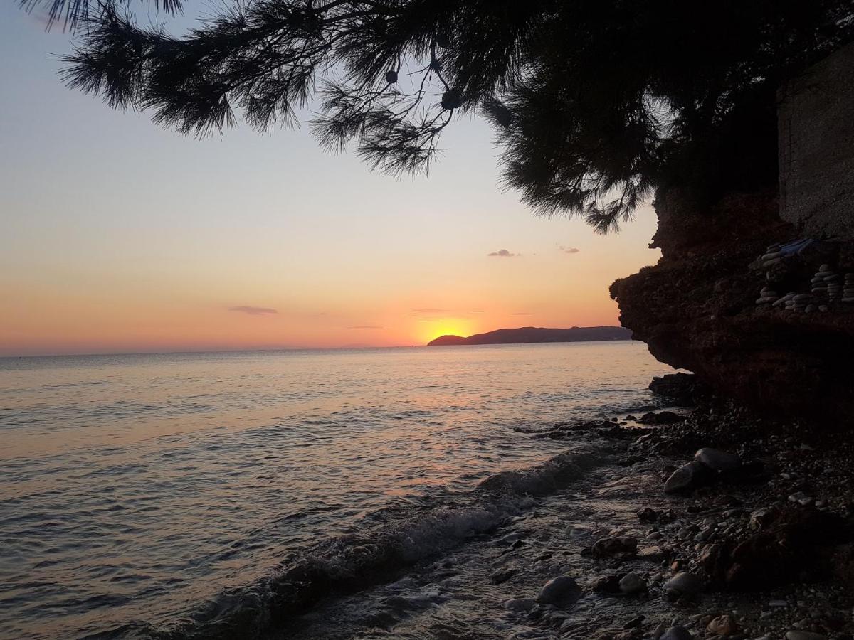 Spitaki Apartments ポトス エクステリア 写真